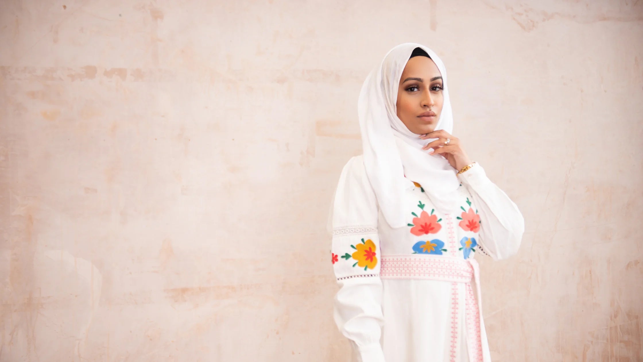 Modest dressing during summer whilst pregnant or breastfeeding