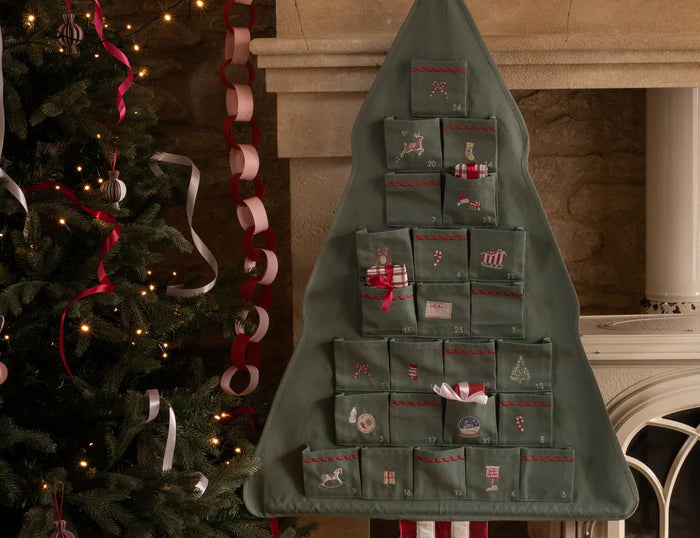 Avery Row Advent Calendar - Christmas Tree 1