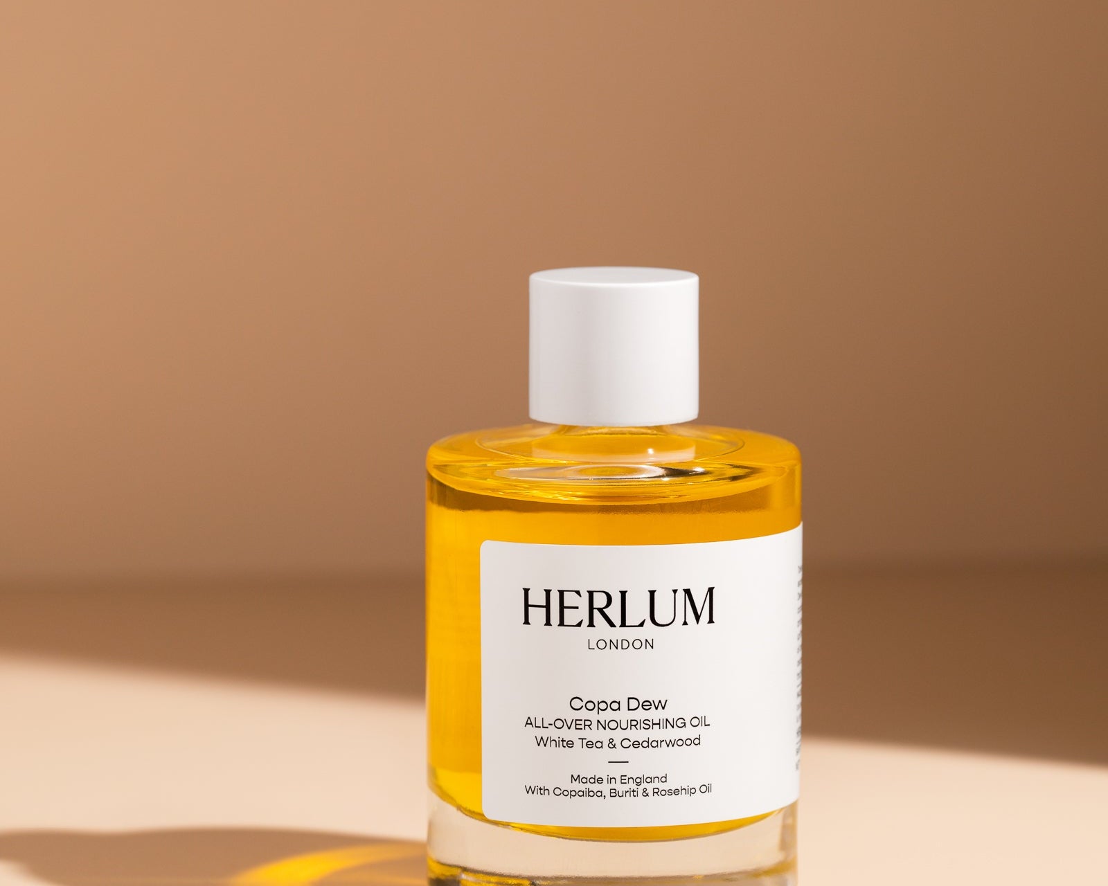 Herlum Hand & Body Wash + Copa Dew Oil Duo (Worth £58) 2