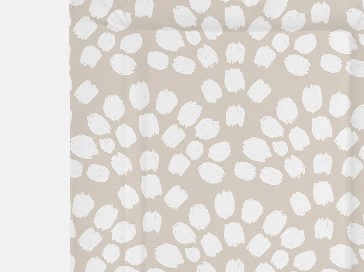 Ralphie Bear Scallop Table Changing Mat 2