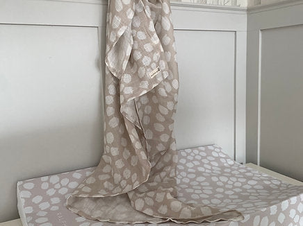 Ralphie Bear Large Swaddle Muslin - Scallop 3