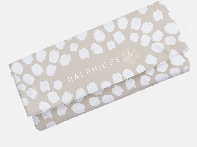 Ralphie Bear Scallop Travel Mat 1