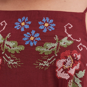 Desmond & Dempsey Square Dress - Dorothea Cross Stitch Burgundy 8