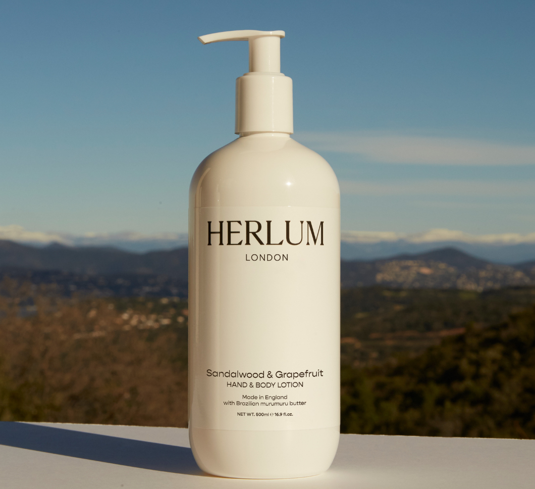 Herlum Hand & Body Lotion Sandalwood & Grapefruit | 500ml 2