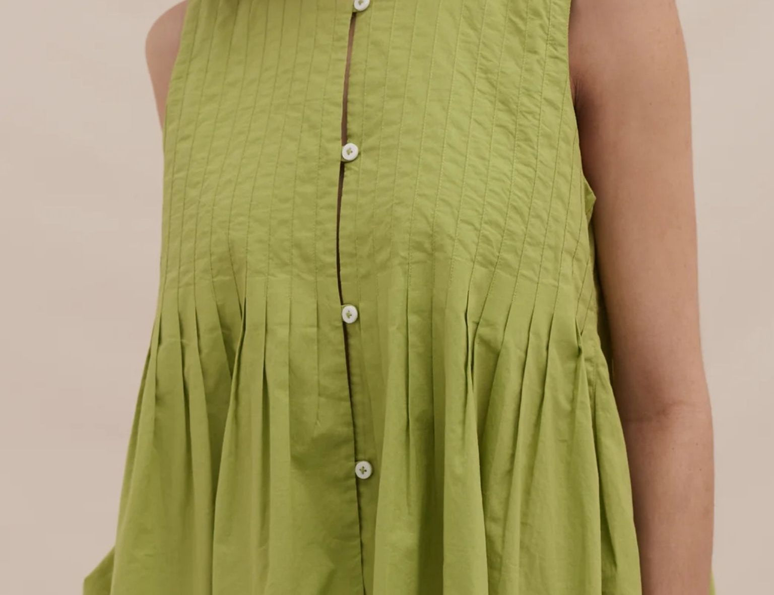 Desmond & Dempsey Pleated Cami Top - Lime Linen 1