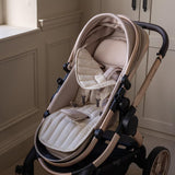 Avery Row Pram Liner - Wild Chamomile / Daisy Meadow 1