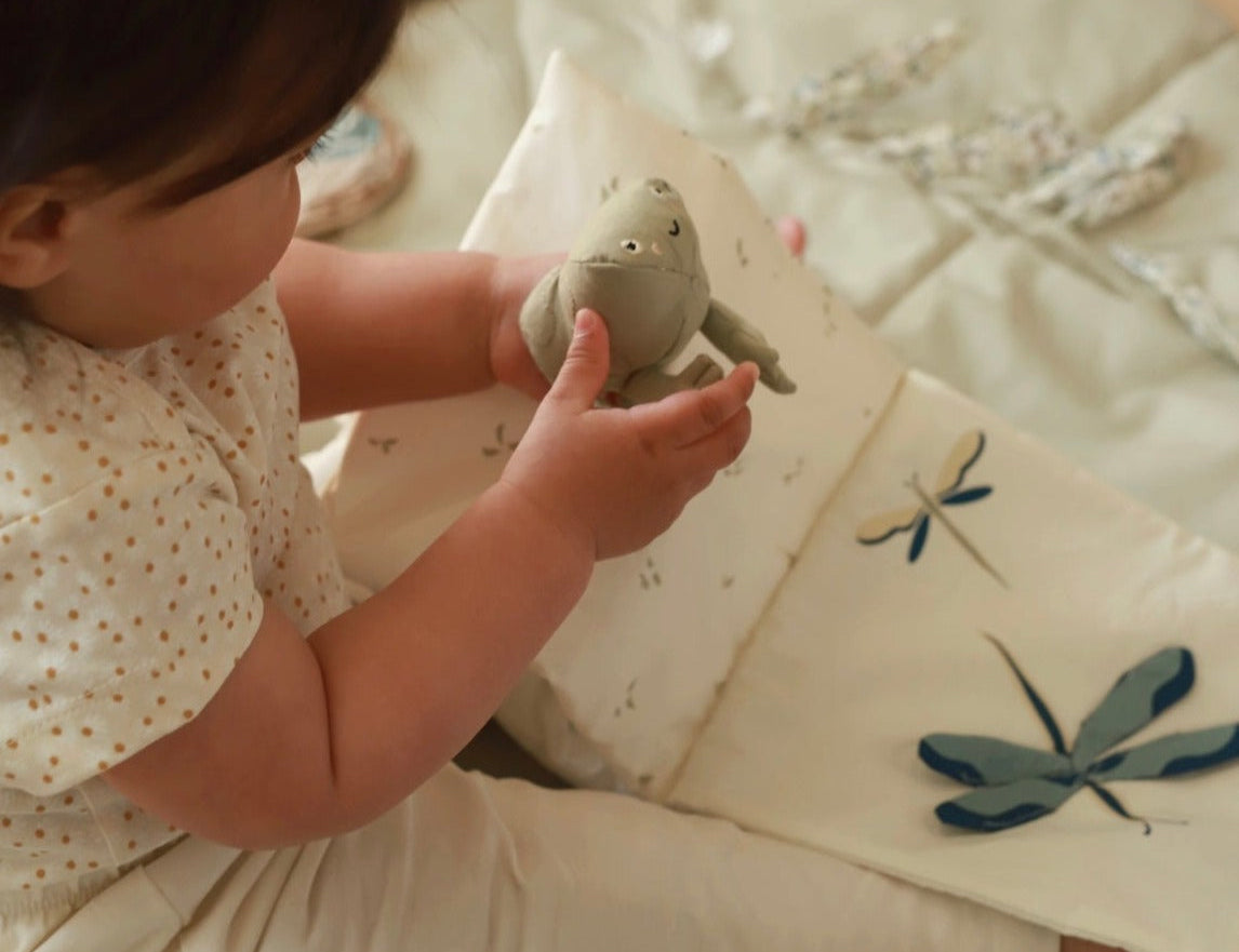 Avery Row Baby Fabric Book - Tales of the Riverbank 1