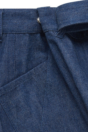 The Female Archetypes The Adjustable Waist Jean 8