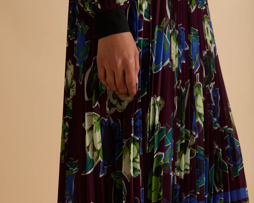 Florere Printed High Neck Pleated Midi Dress 5