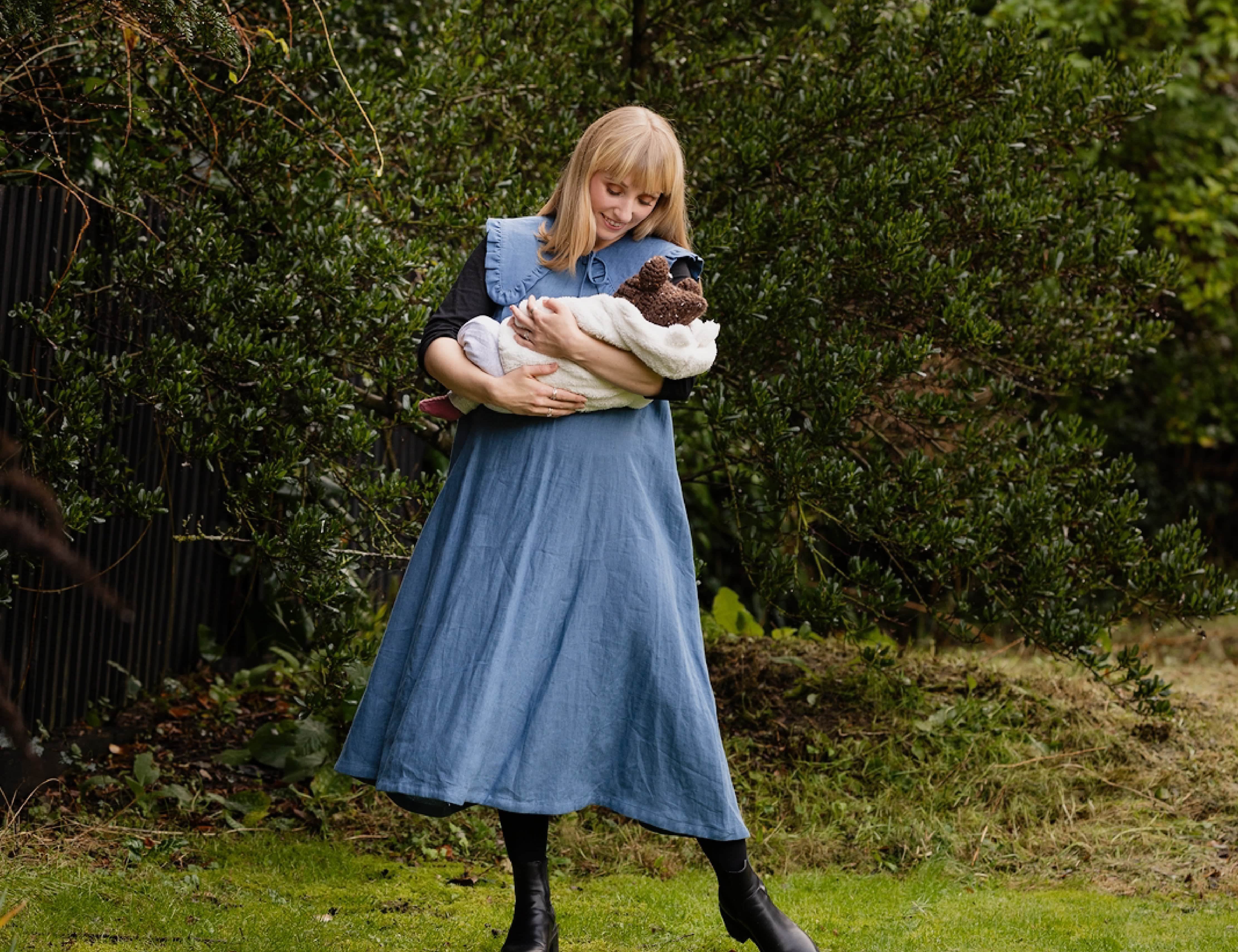 JOURNY Breastfeeding Cover - Detachable Collar - Margot Mummy Collar - Aegean Blue Linen 2