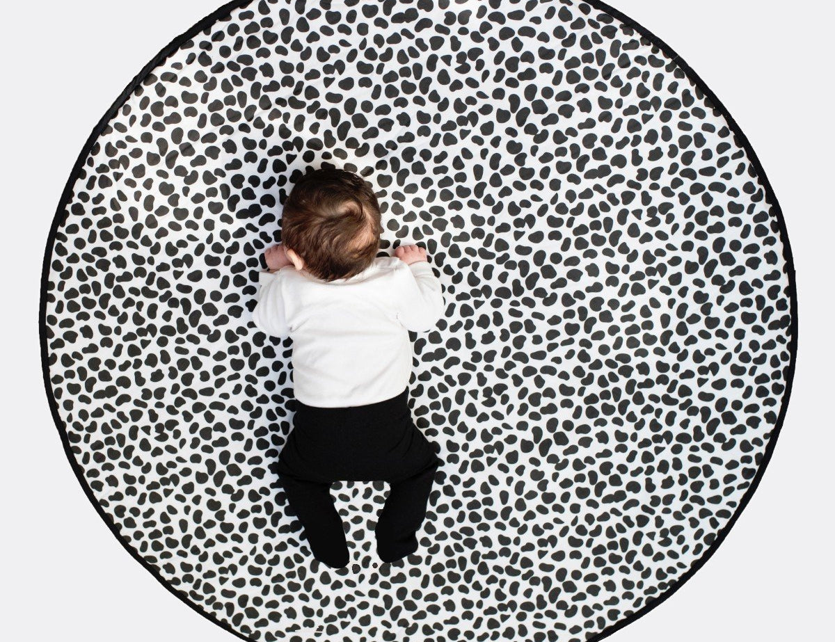 Etta Loves Animal Print Playmat- Reversible Newborn to 4 Months and 5+ Months 1