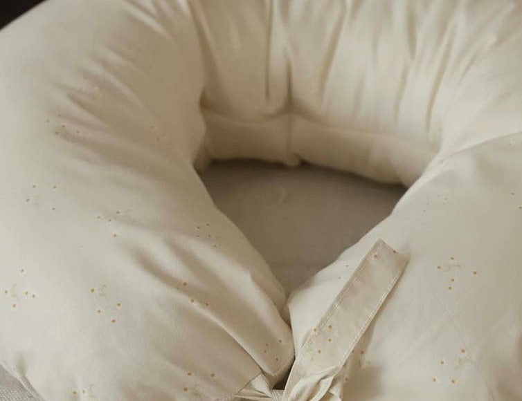 Avery Row Nursing Pillow - Wild Chamomile 2