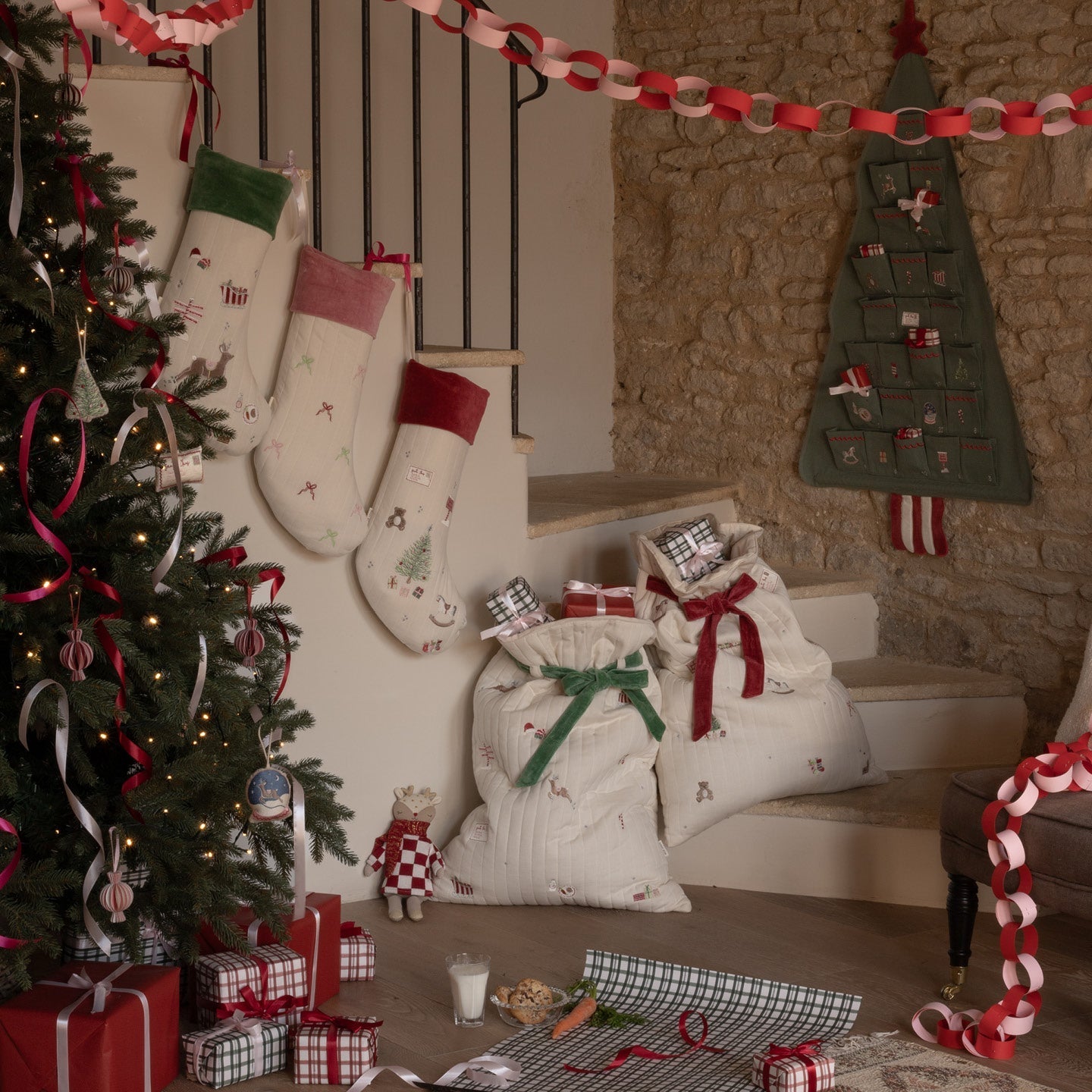 Avery Row Christmas Present Sack The North Pole 7