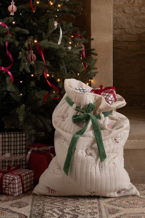Avery Row Christmas Present Sack The North Pole 1