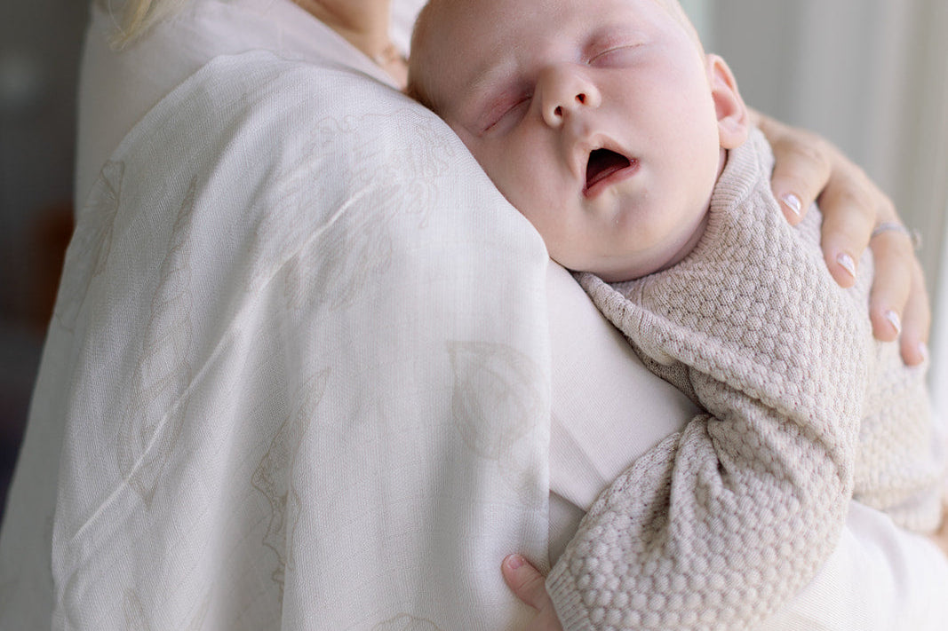 Ralphie Bear Seashell Large Swaddle Muslin 5
