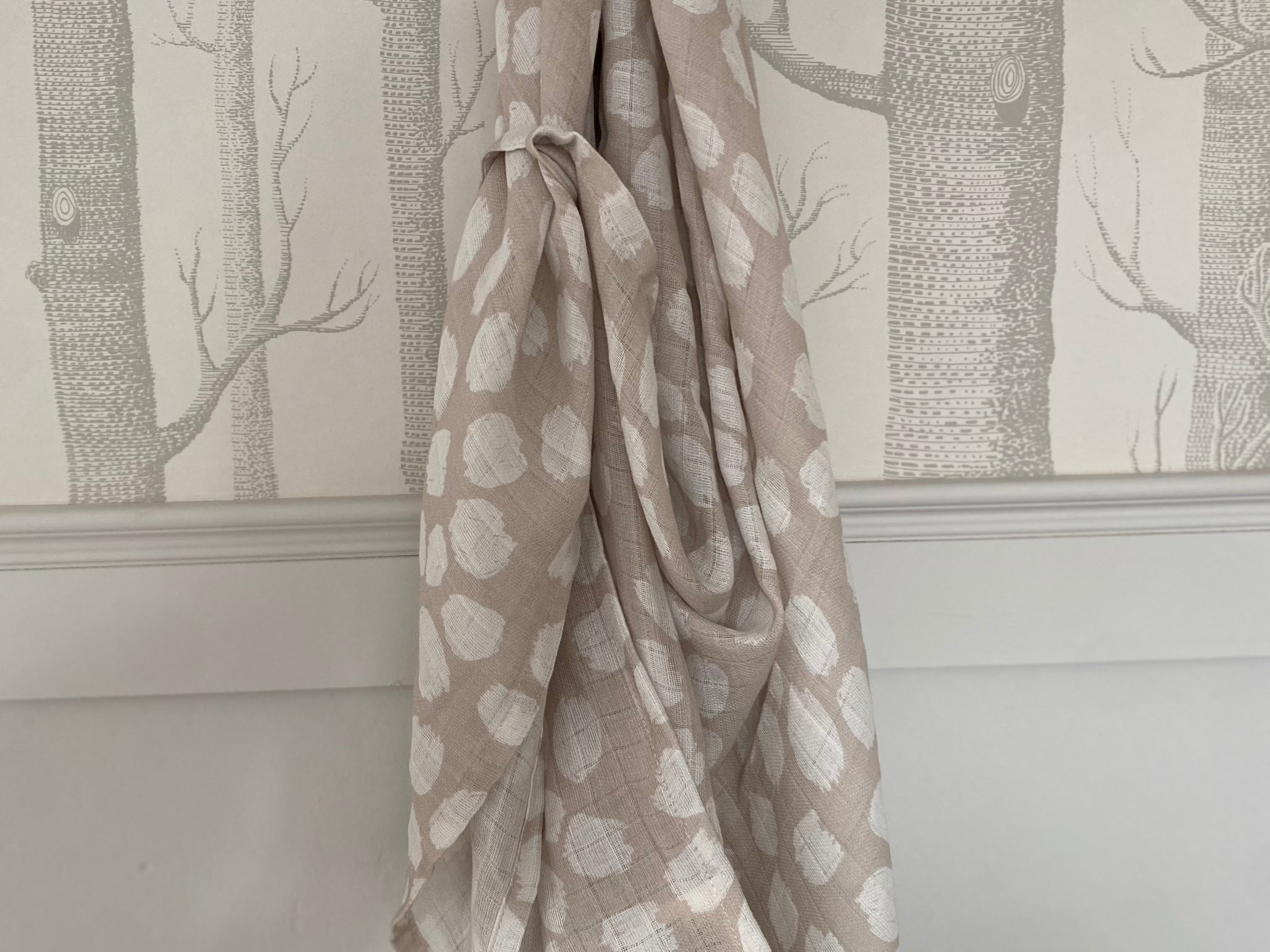 Ralphie Bear Scallop Large Swaddle Muslin 12
