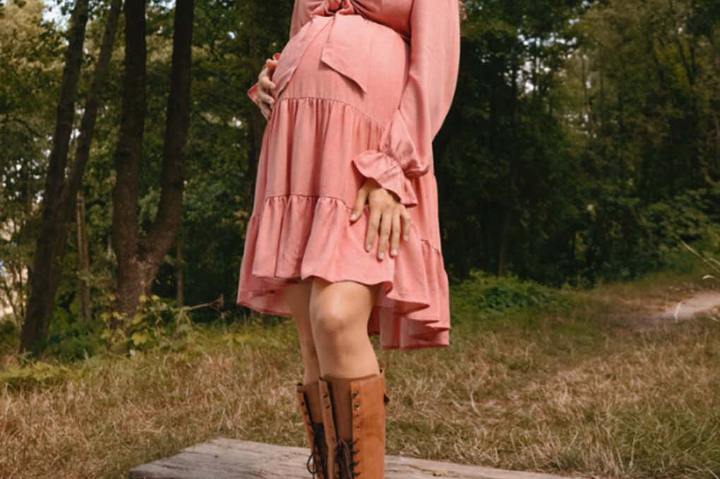 dusty pink maternity dress Blush Pink Maternity Gown: Long Sleeve Photo Shoot Dress