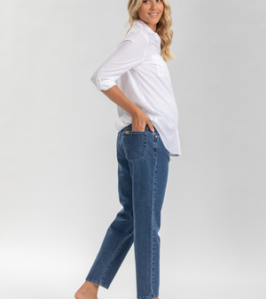 Pietro Brunelli 90s Straight Leg Maternity Jeans in a Dark-Wash