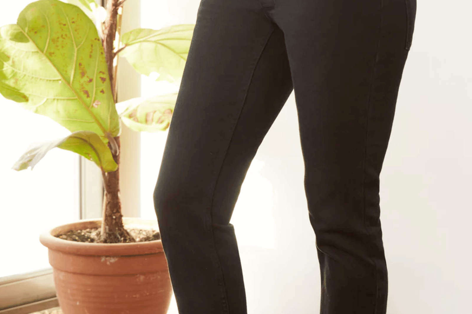 Isabella Oliver Over the bump Organic Denim Maternity Boyfriend Jeans Black  – For The Creators