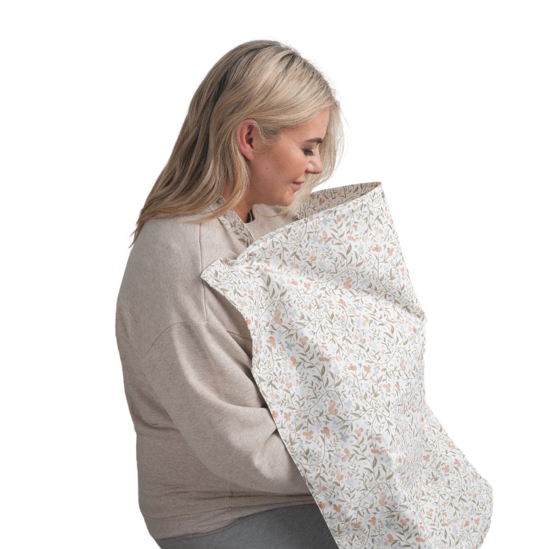 BellaMoon Feeding Pumping Privacy Cover Sweet Wild 1