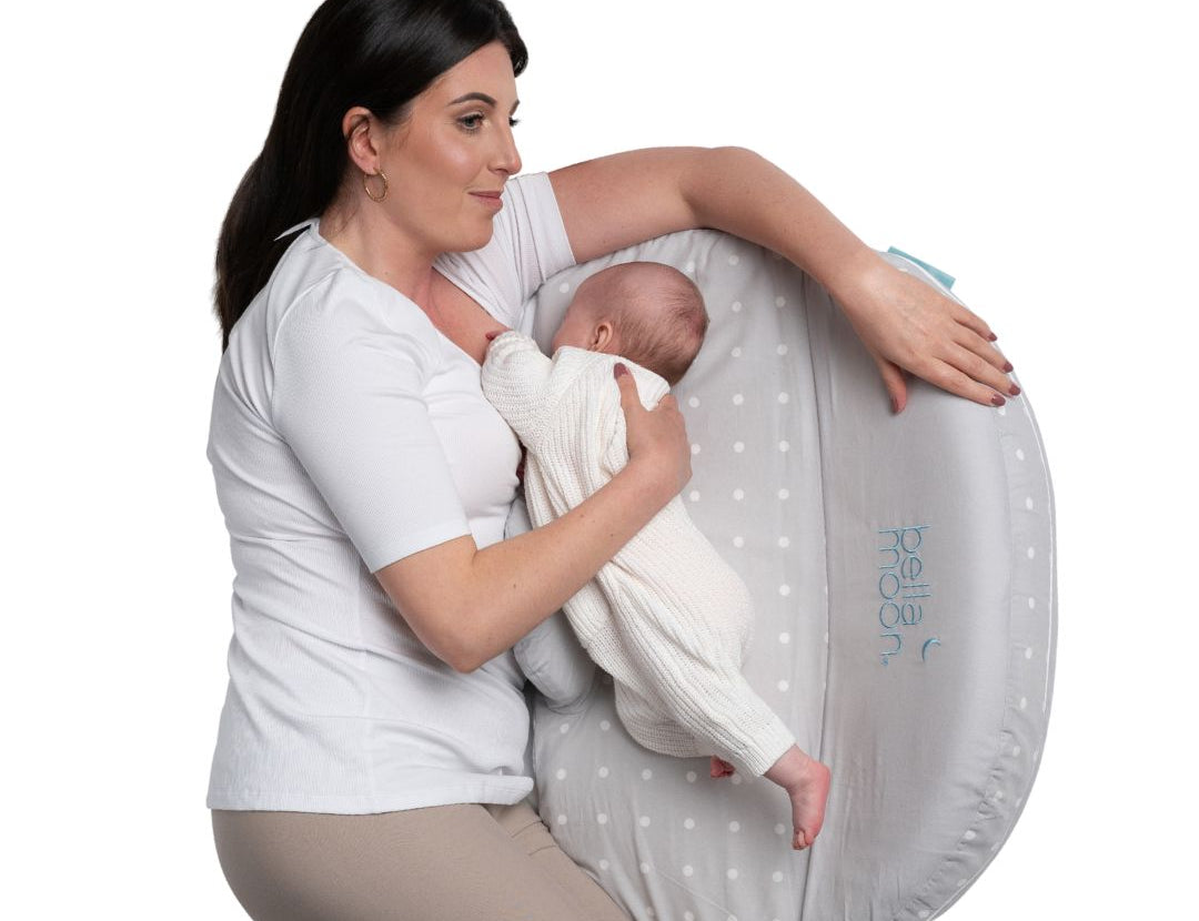 BellaMoon Lie Down Feeding Pillow Dotted 1