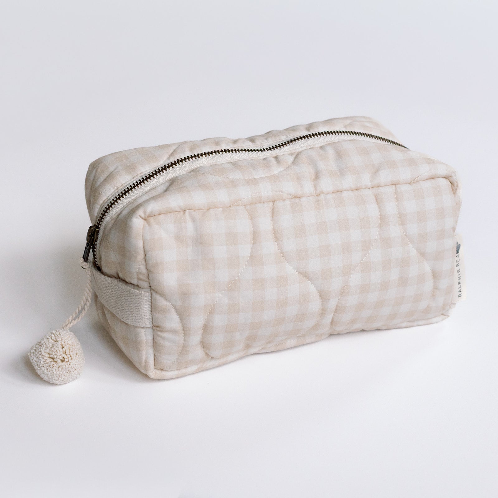 Ralphie Bear Quilted Washbag Gingham Beige 1