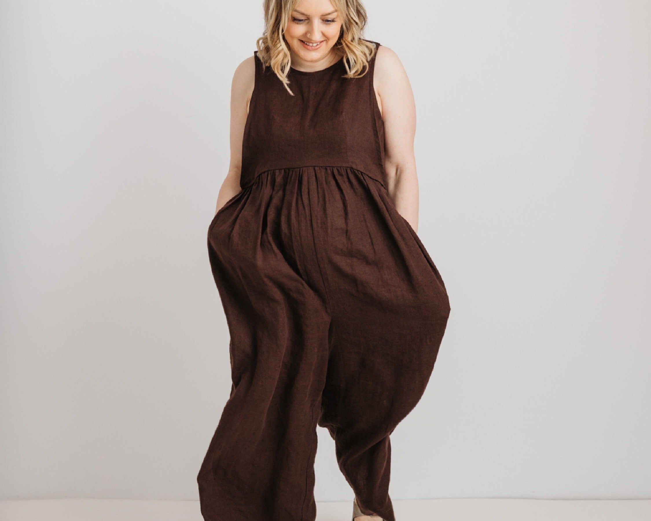 JOURNY Ada Jumpsuit Linen Chocolate Brown 5
