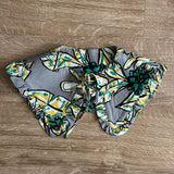 JOURNY Breastfeeding Cover Detachable Collar Margot Mummy Collar Green Abstract Linen Print 2