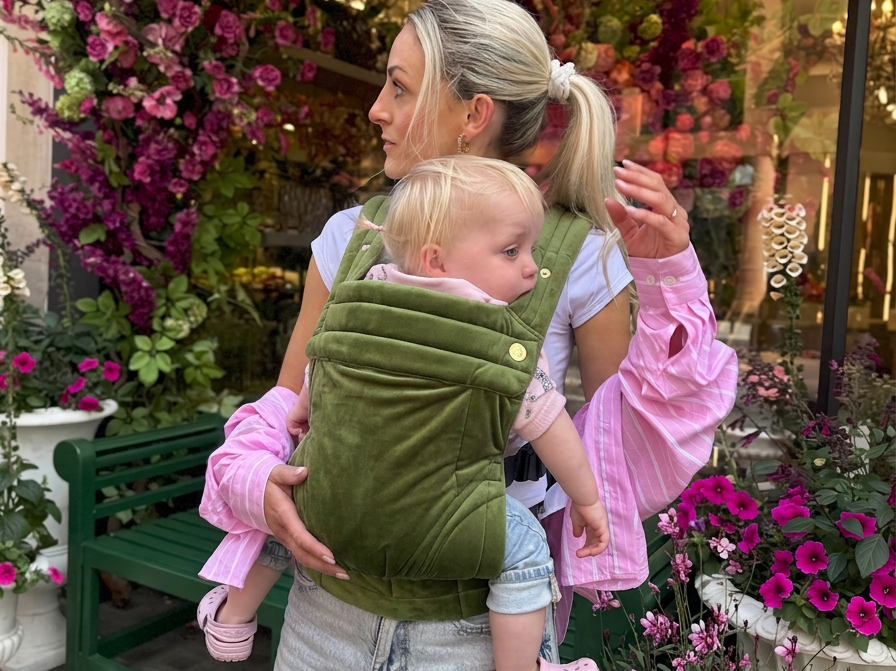 Bizzi Growin Velvet Baby Carrier Cedar Green 4