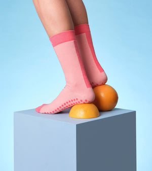 Tonic London Colour Pop Hospital Socks Pink 4
