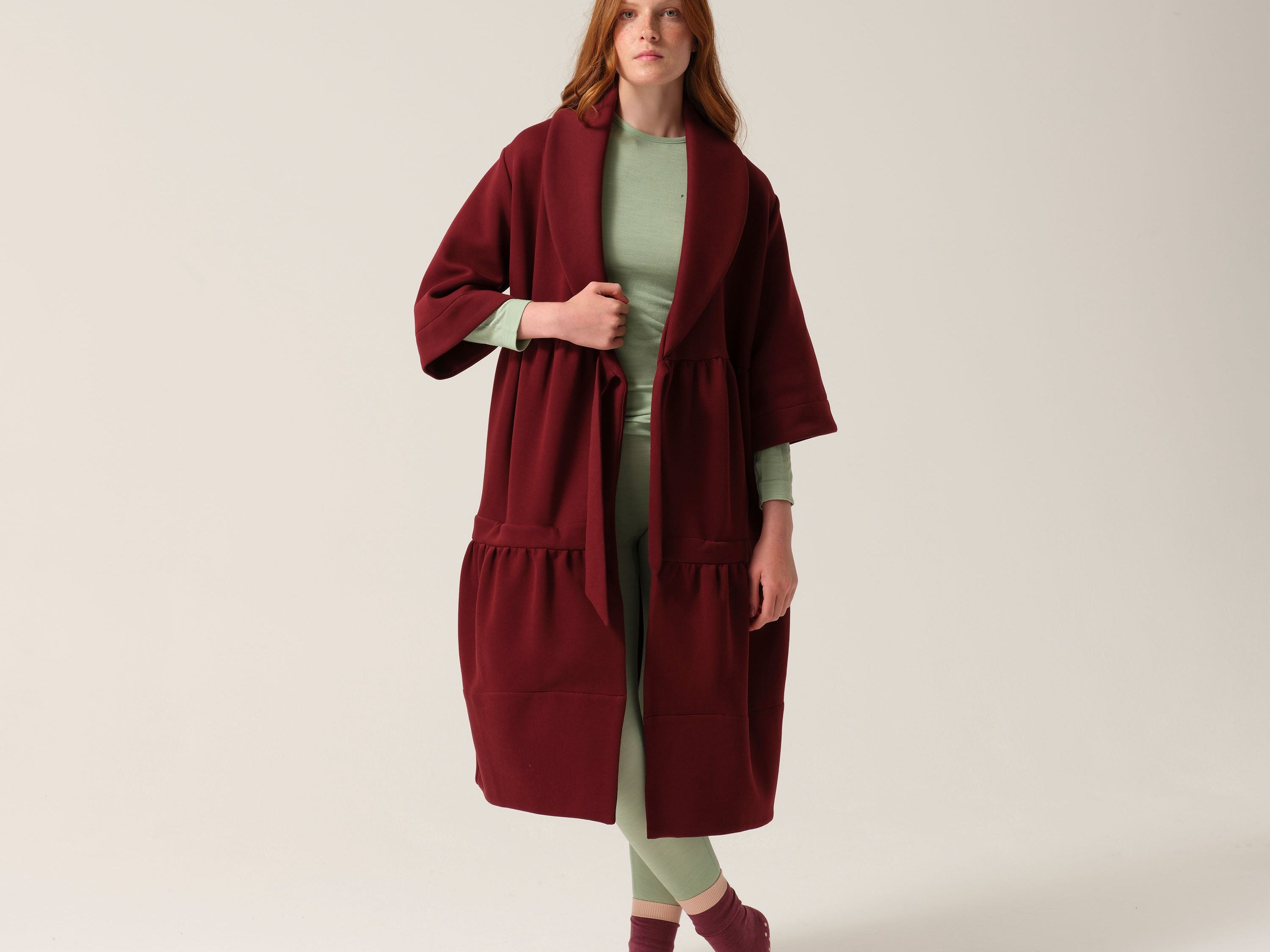 Tonic London Womens Magic Pocket Drain Robe Burgundy 7