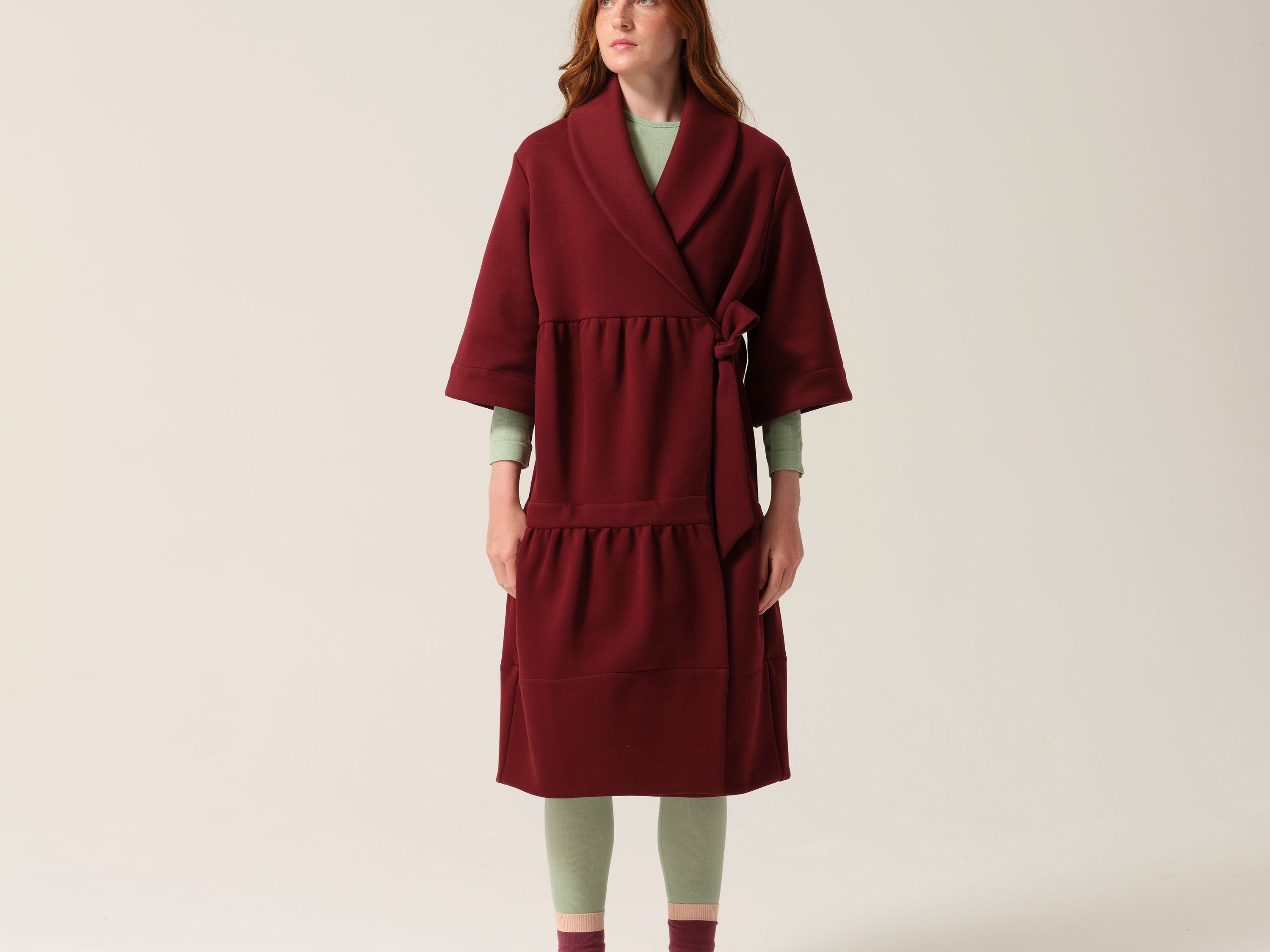 Tonic London Womens Magic Pocket Drain Robe Burgundy 8