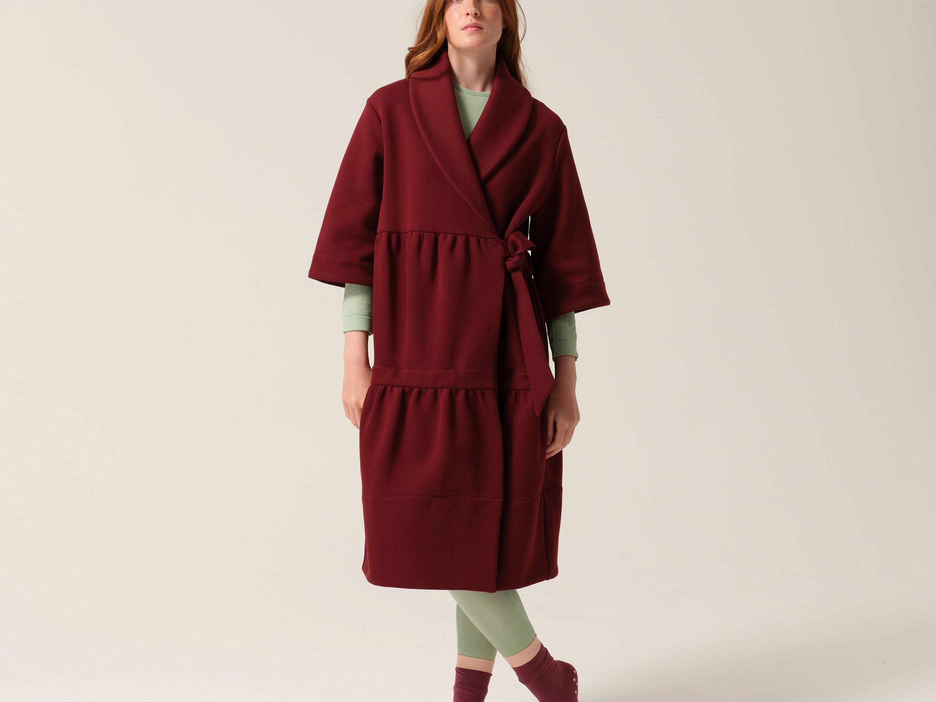 Tonic London Womens Magic Pocket Drain Robe Burgundy 11