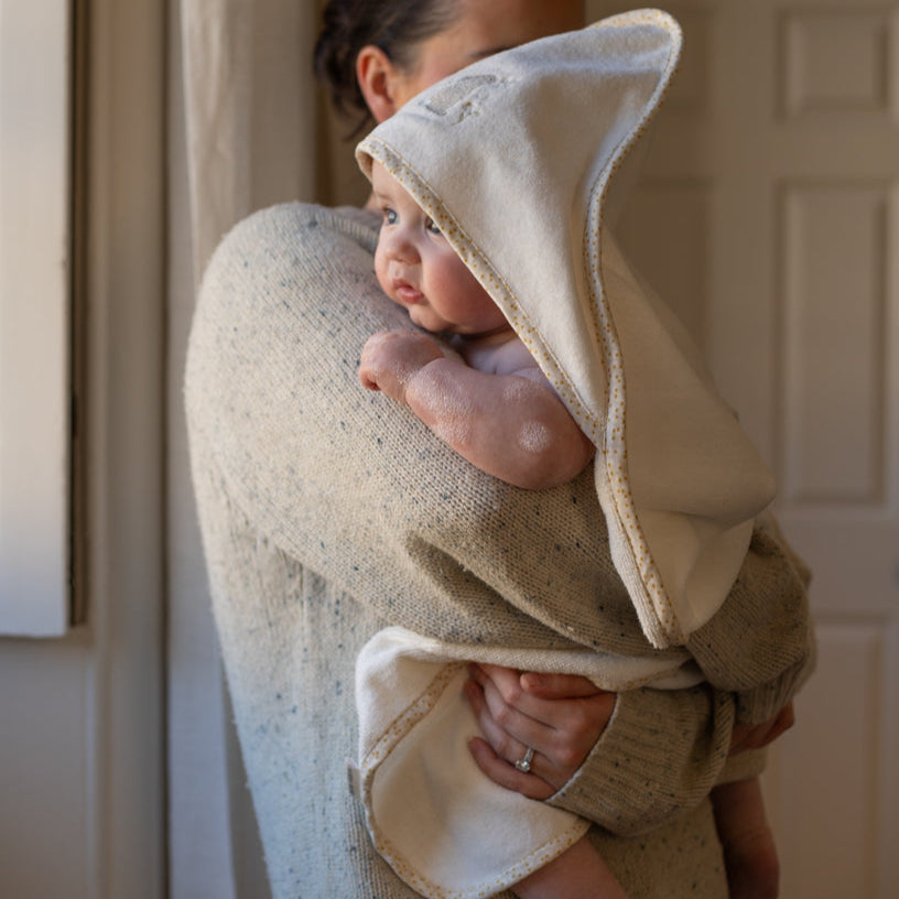 Avery Row Hooded Towel - Baby - Wild Chamomile 1