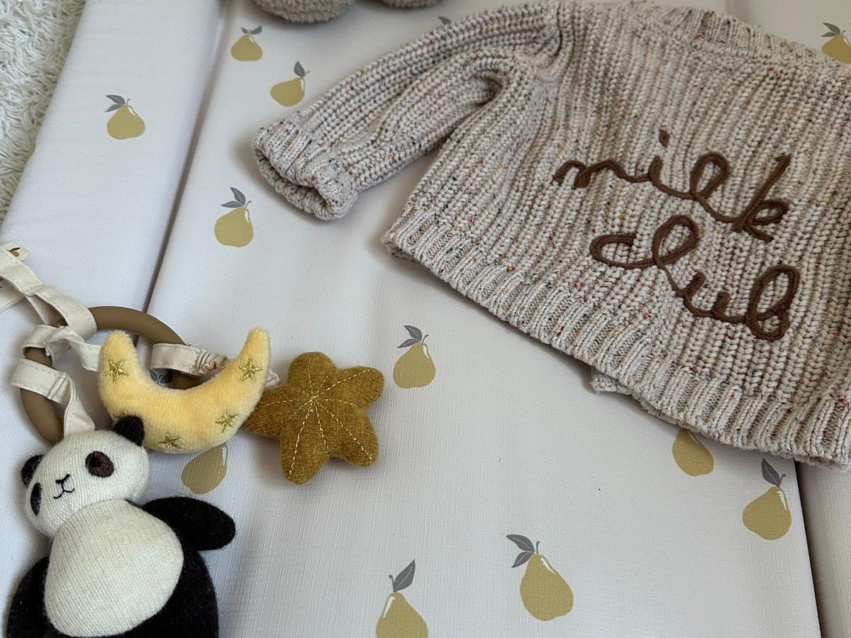 Ralphie Bear Pears Table Changing Mat 5