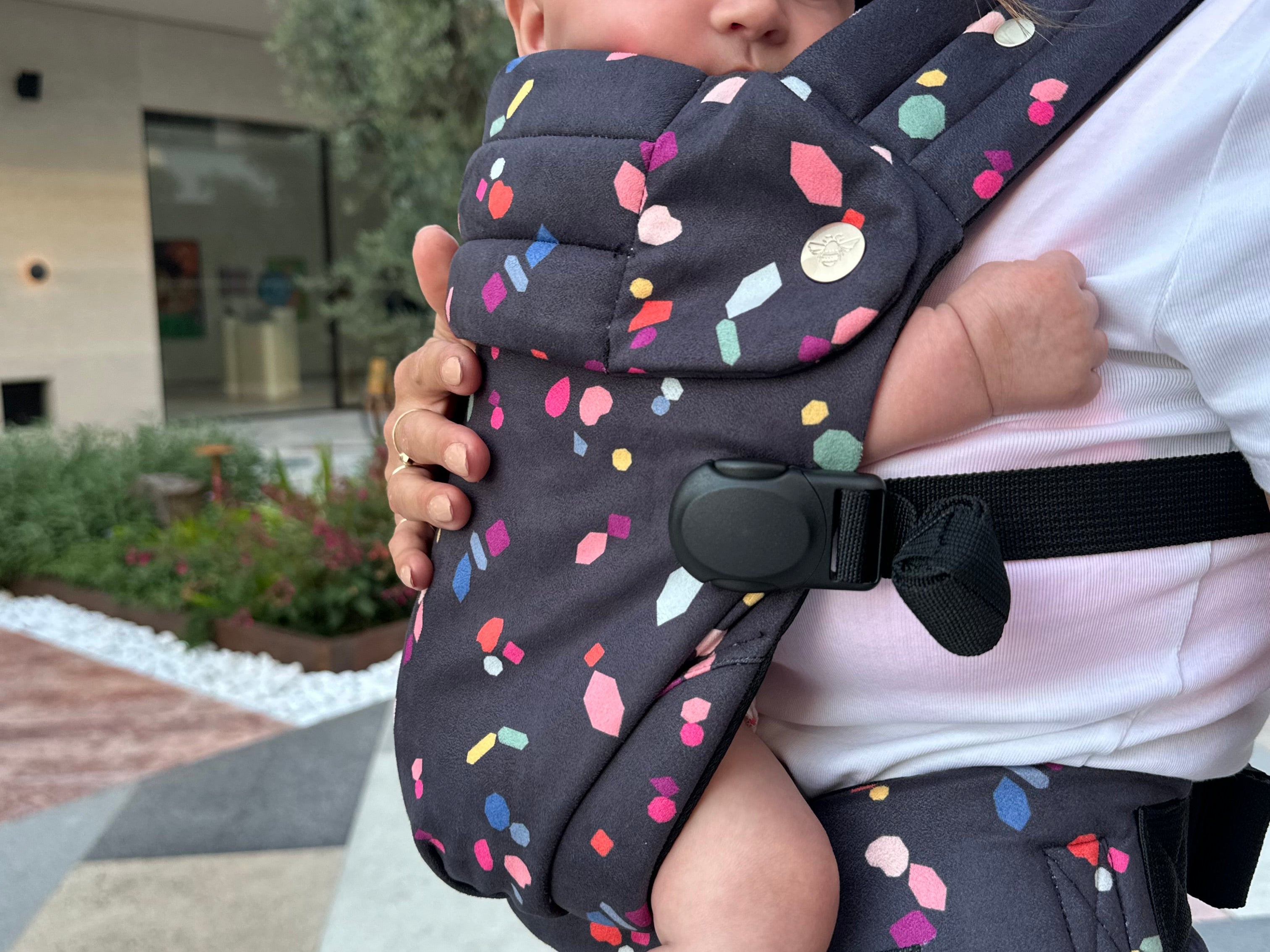 Bizzi Growin Nomad Air Baby Carrier Kaleidoscope 3