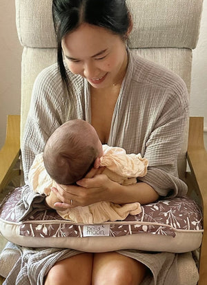 BellaMoon Mini Moon Feeding Pillow Rosehip 8