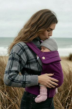Bizzi Growin Velvet Baby Carrier Berry Kiss 2