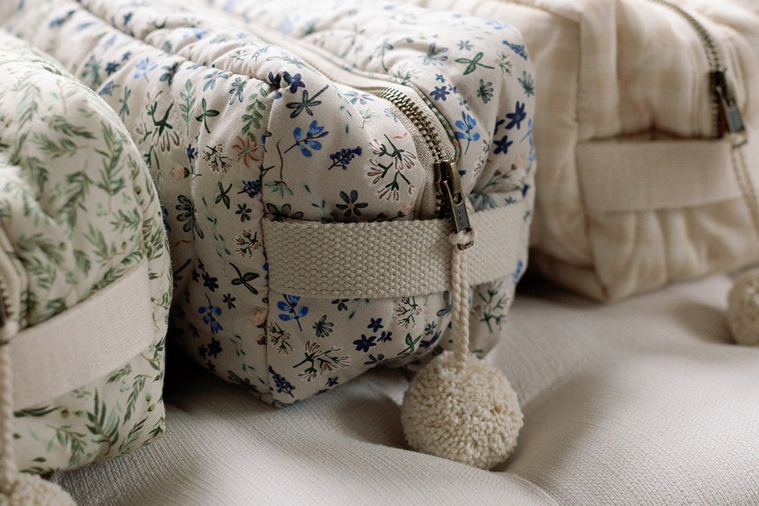 Ralphie Bear Quilted Washbag Gingham Beige 3