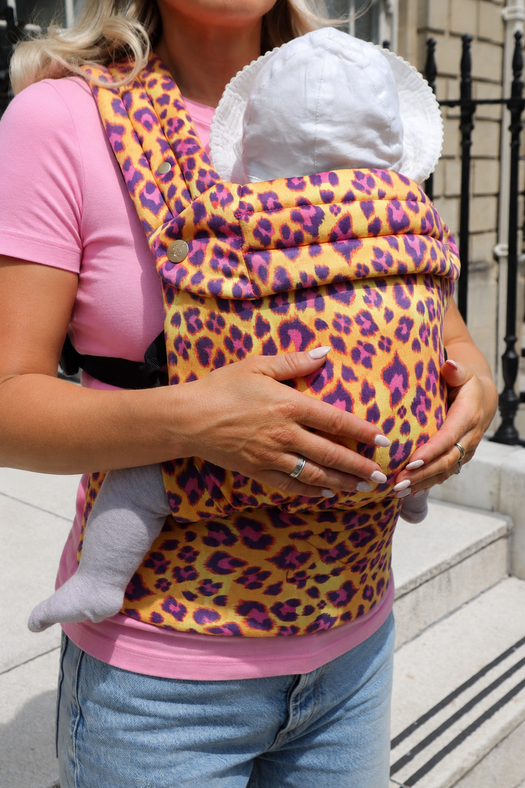 Nomad Air Animal Print Carrier Crazy Cat