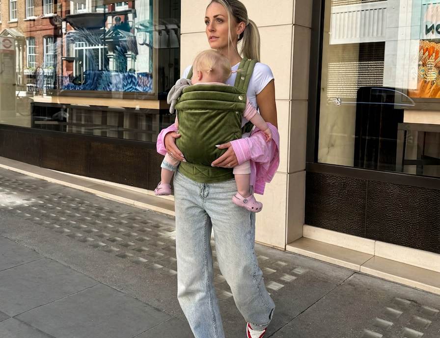 Bizzi Growin Velvet Baby Carrier Cedar Green 2