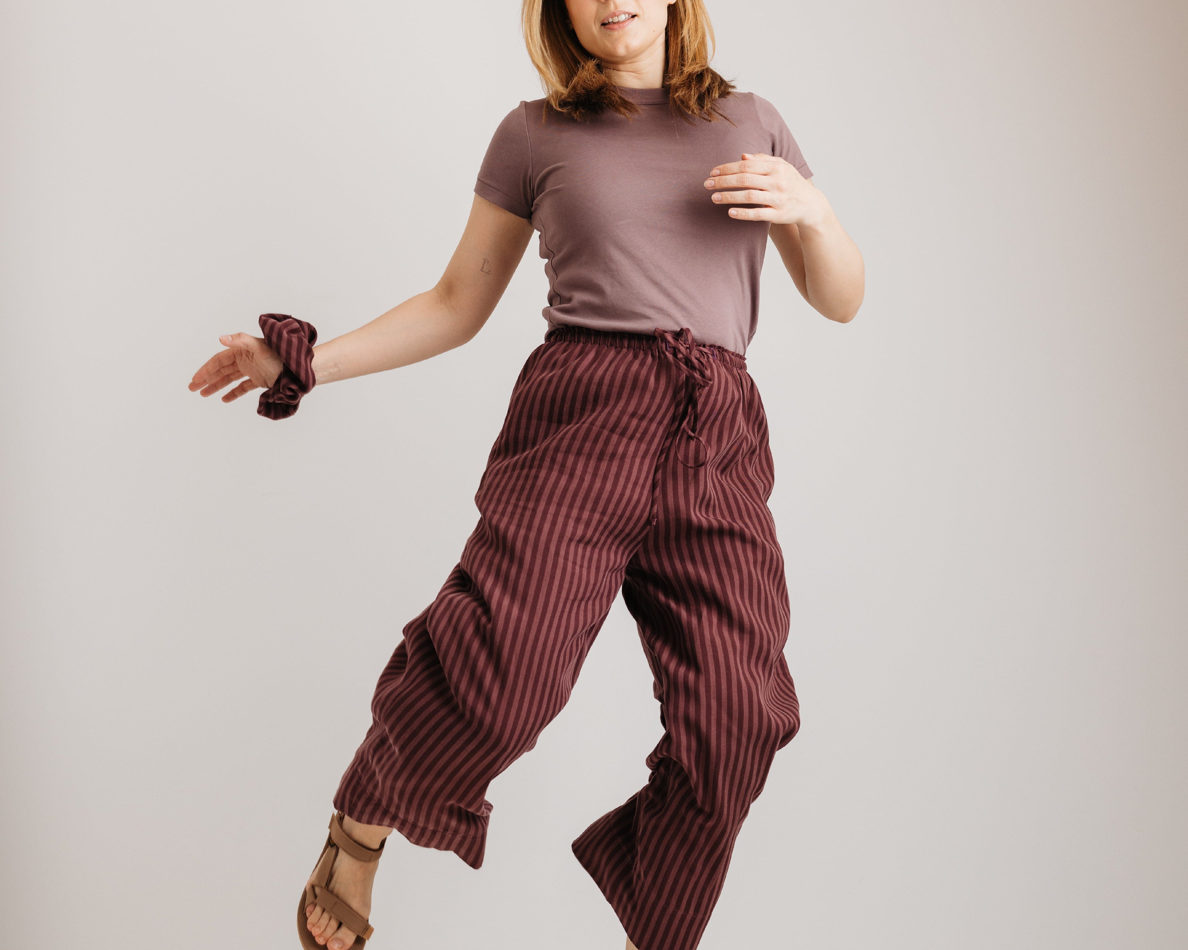 JOURNY The Daisy Trouser Burgundy Stripe 1