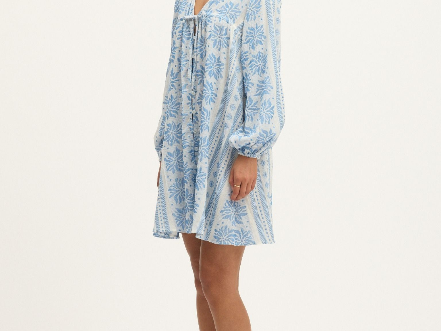 Deborah Waffle Mini Dress in Bright White and Blue by Summery Copenhagen – lightweight cotton mini with embroidered detail, ideal for mums during pregnancy and breastfeeding