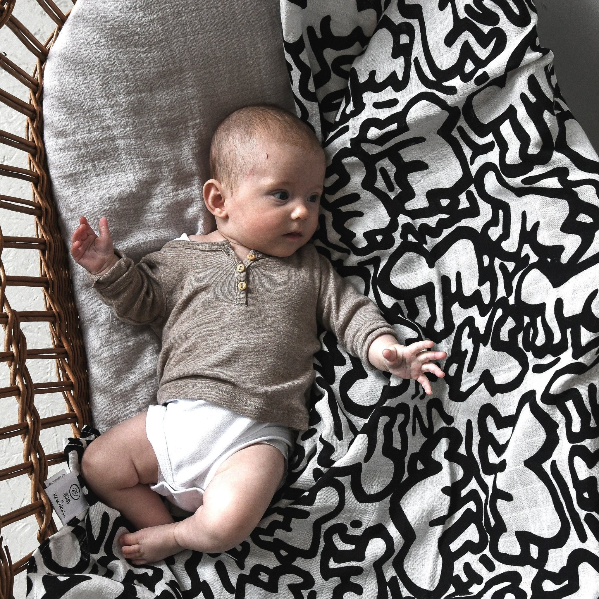 Etta Loves Etta Loves X Keith Haring Muslin Blanket Reversible 2
